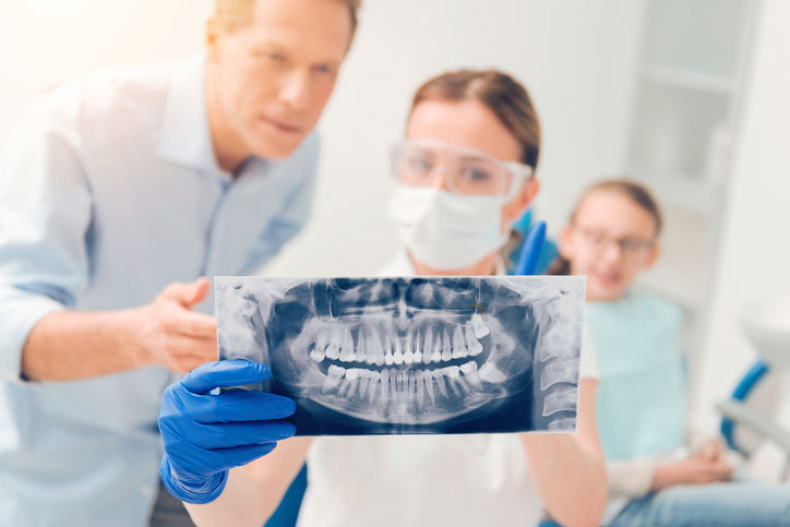 4 bienfaits liés à une extraction des dents de sagesse réalisée au bon moment